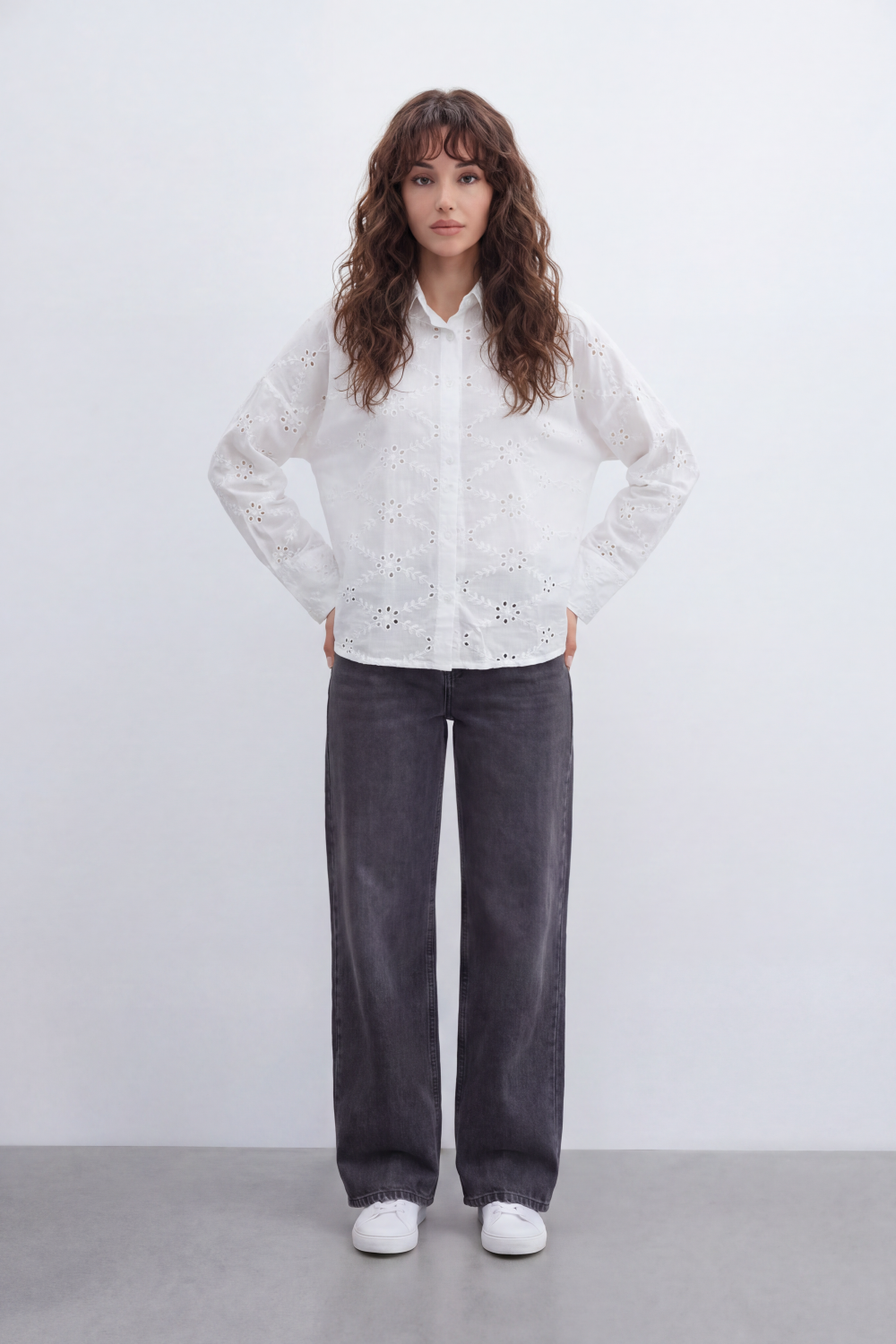 Women’s Tomato Store Eyelet Bloom Blouse Cutwork Floral Embroidery Spreads Across The Body With Punched Lace Detail