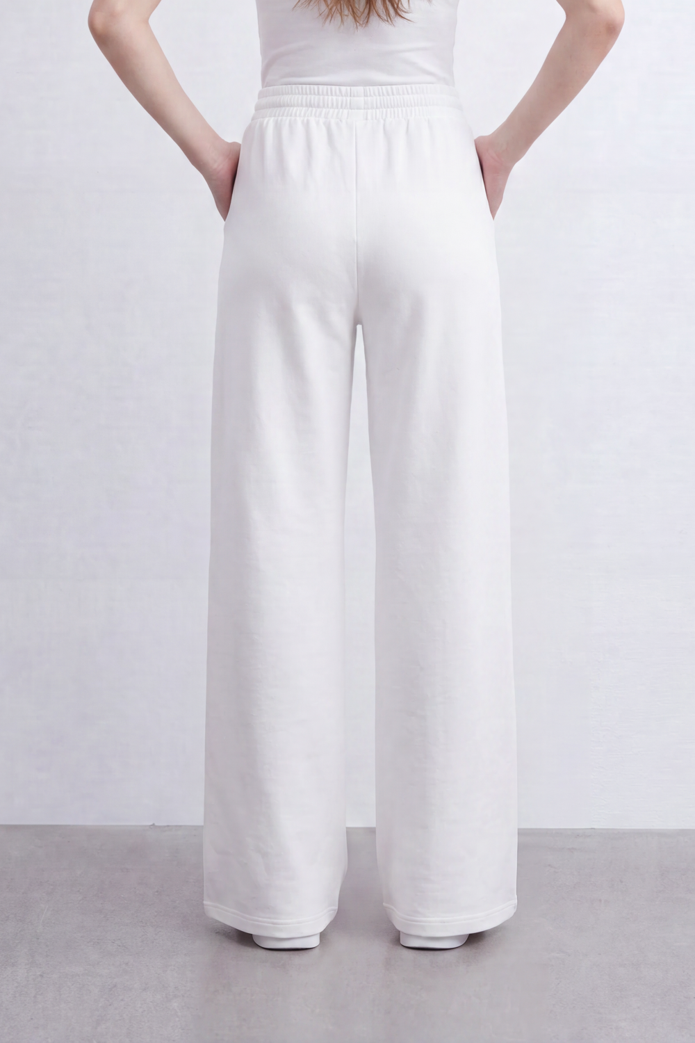Women’s Tomato Store Soft Column Wide Linen Pants Clean Brushed Surface Defined By Vertical Pintuck Lines