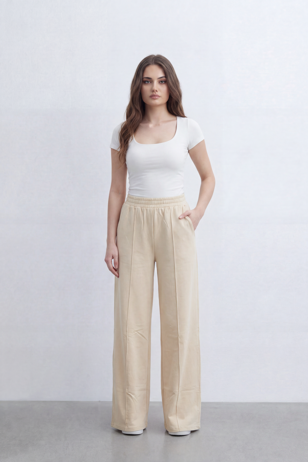 Women’s Tomato Store Soft Column Wide Linen Pants Clean Brushed Surface Defined By Vertical Pintuck Lines