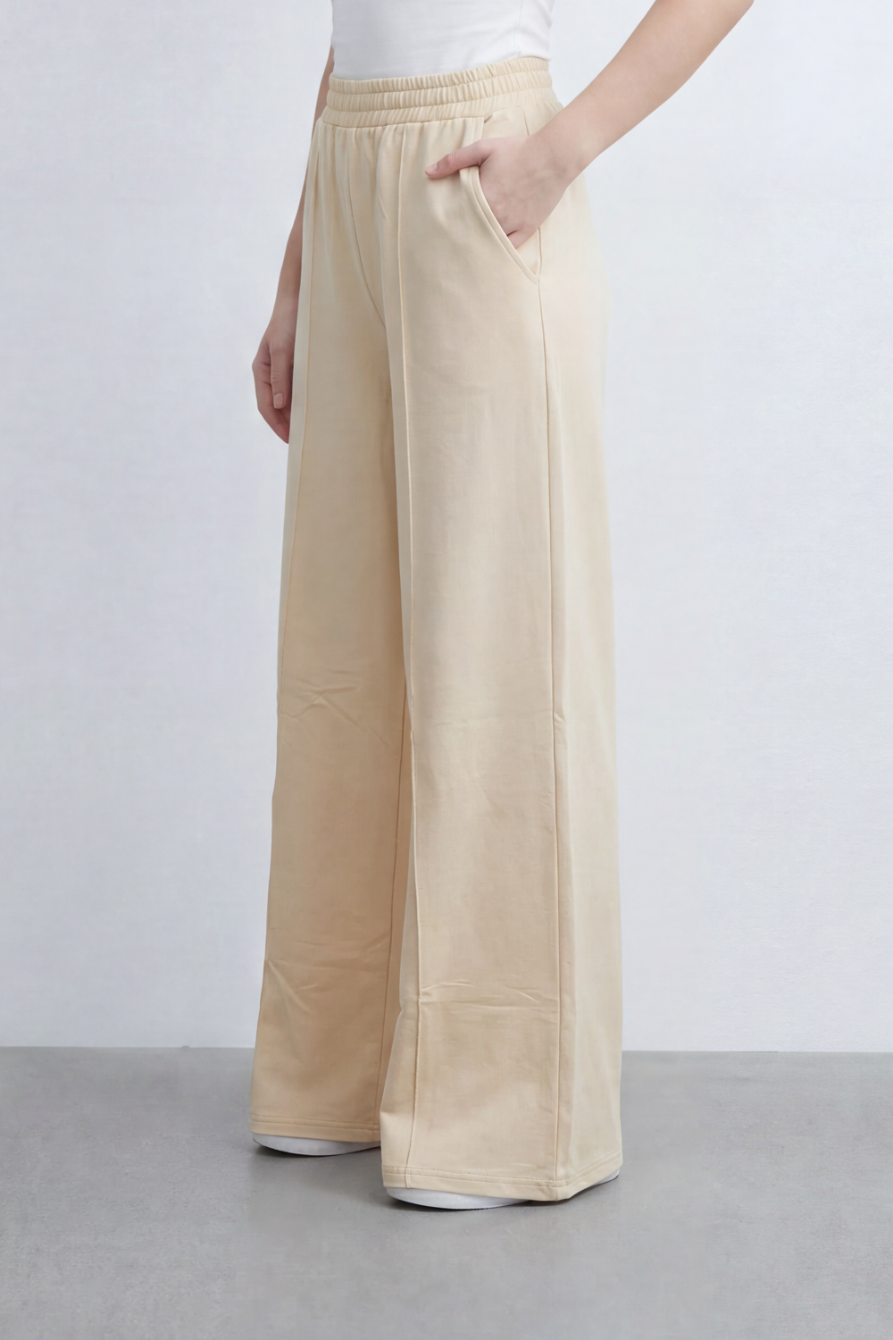 Women’s Tomato Store Soft Column Wide Linen Pants Clean Brushed Surface Defined By Vertical Pintuck Lines