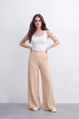 Women’s Tomato Store Seam Flow Wide Legen Pants Smooth Plain Surface Defined By Front Pintuck Lines