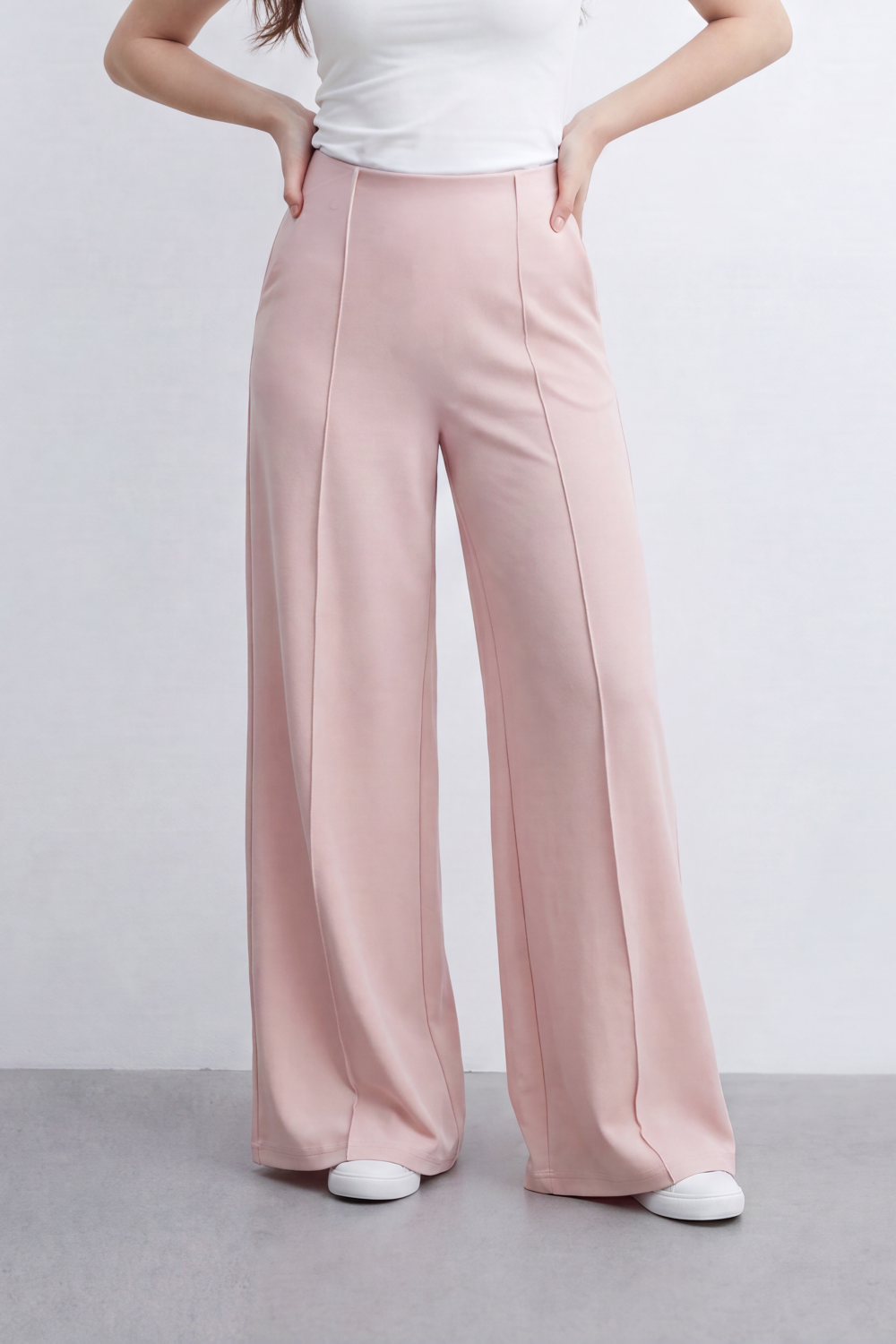 Women’s Tomato Store Seam Flow Wide Legen Pants Smooth Plain Surface Defined By Front Pintuck Lines