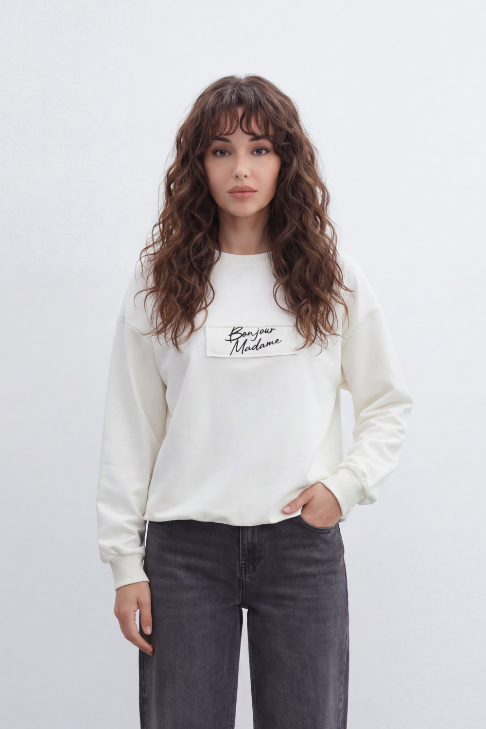 Women’s Tomato Store Bonjour Patch T-Shirt Centered Script Label Detail Smooth Plain Surface Relaxed