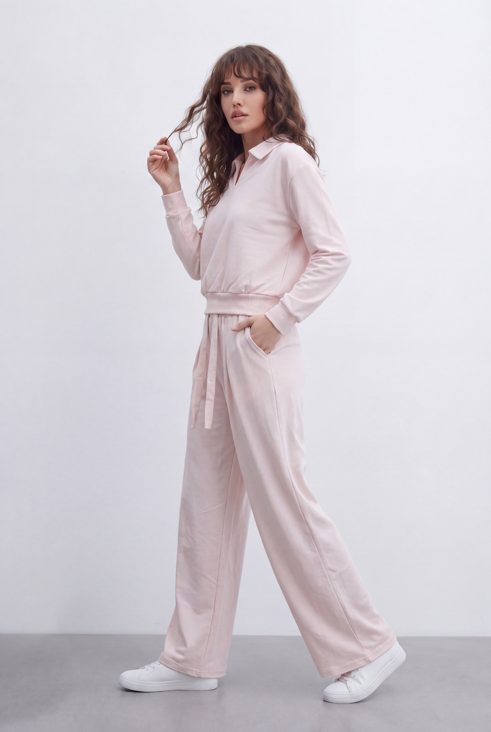 Women’s Tomato Store Set Collared Top Basic Outfit