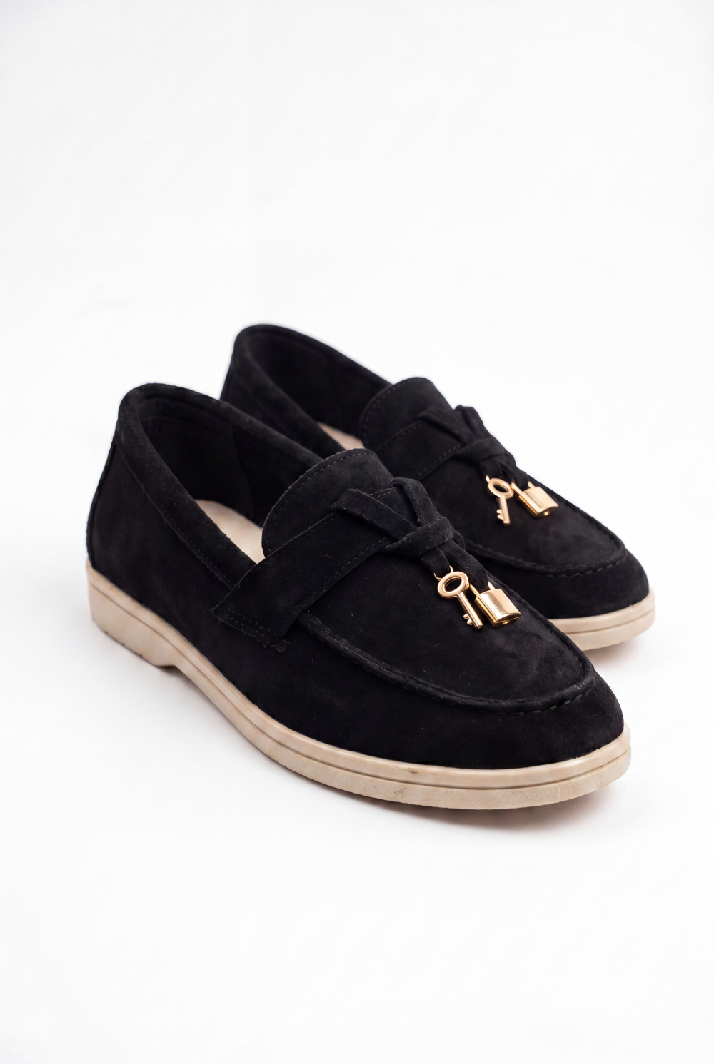 Women’s Tomato Store Loafers Featuring  Refined Slip On Design Shoes