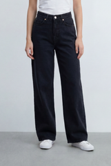 Women's Wide Leg High Rise Jeans Denim Five Pocket Style With Zip Fly Closure Tomato Store