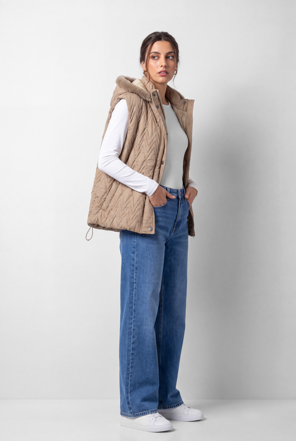 Women's Tomato Store Puffer Vest Sleeveless Hooded Design Faux Fur Trim Snap Front Side Pockets