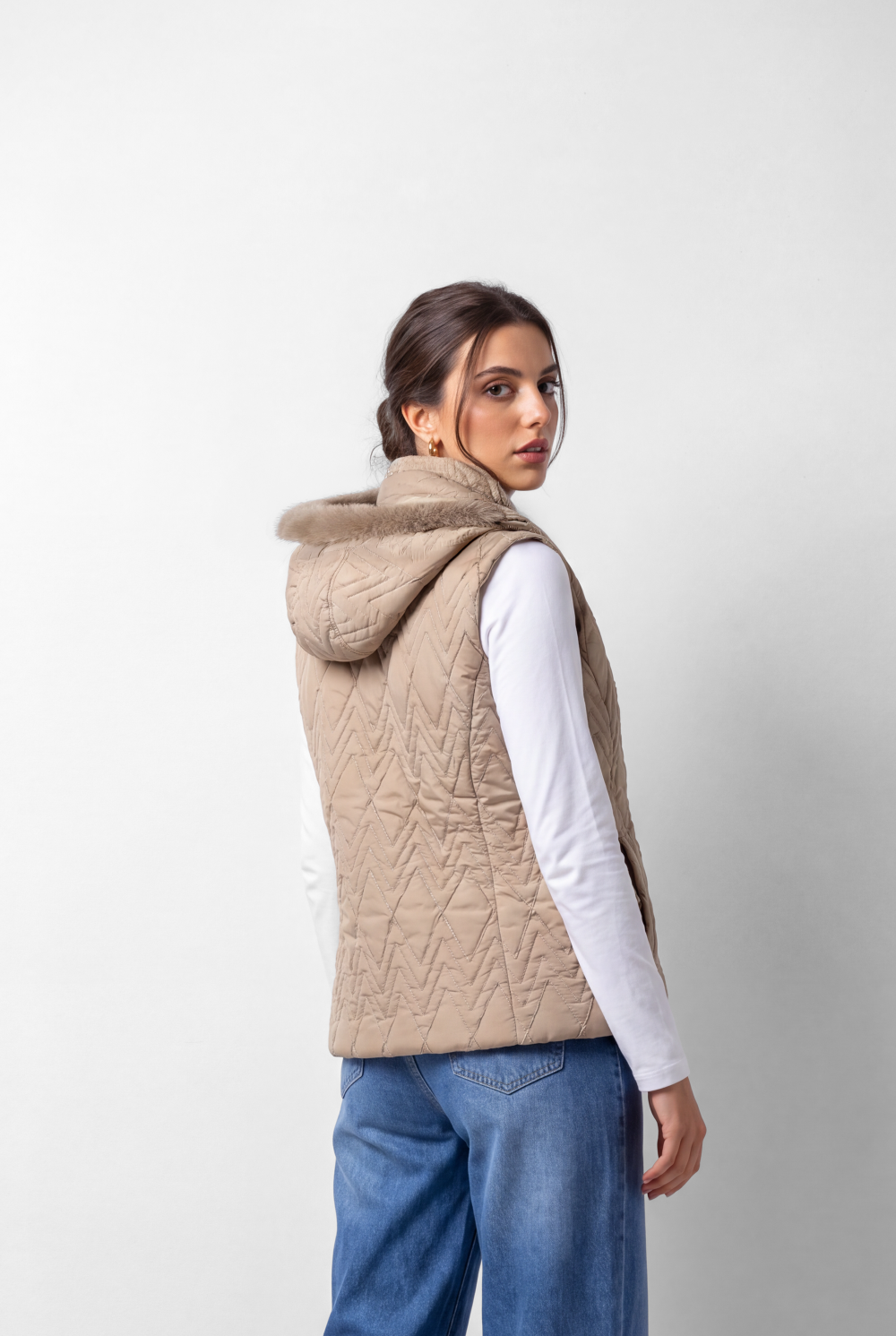 Women's Tomato Store Puffer Vest Sleeveless Hooded Design Faux Fur Trim Snap Front Side Pockets