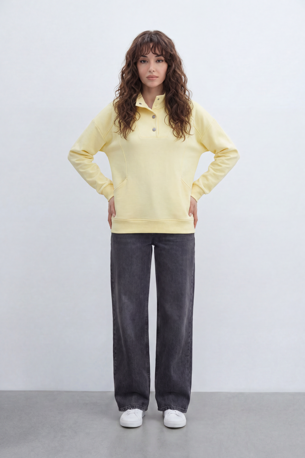 Women’s Tomato Store Snap Panel Sweatshirt Smooth Matte Surface With Front Button Placket Detail Relaxed