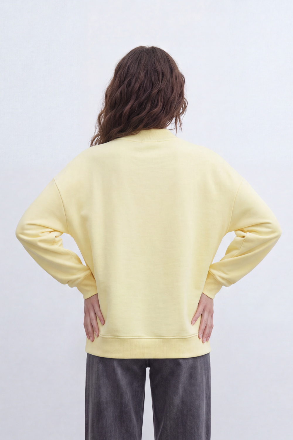 Women’s Tomato Store Snap Panel Sweatshirt Smooth Matte Surface With Front Button Placket Detail Relaxed