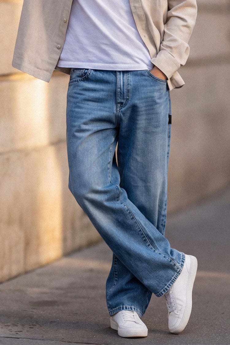 <p>START WITH THE JEANS.</p>