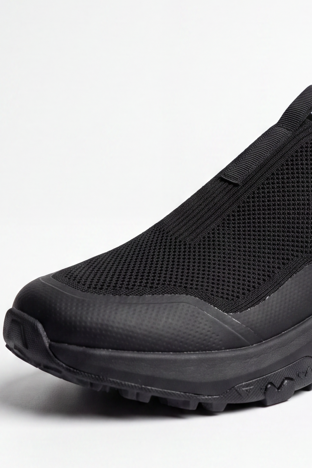 Men's Tomato Store Performance Knit Slip-On Sneakers Breathable Mesh Upper Pull-Tab Detail Duck Shoes