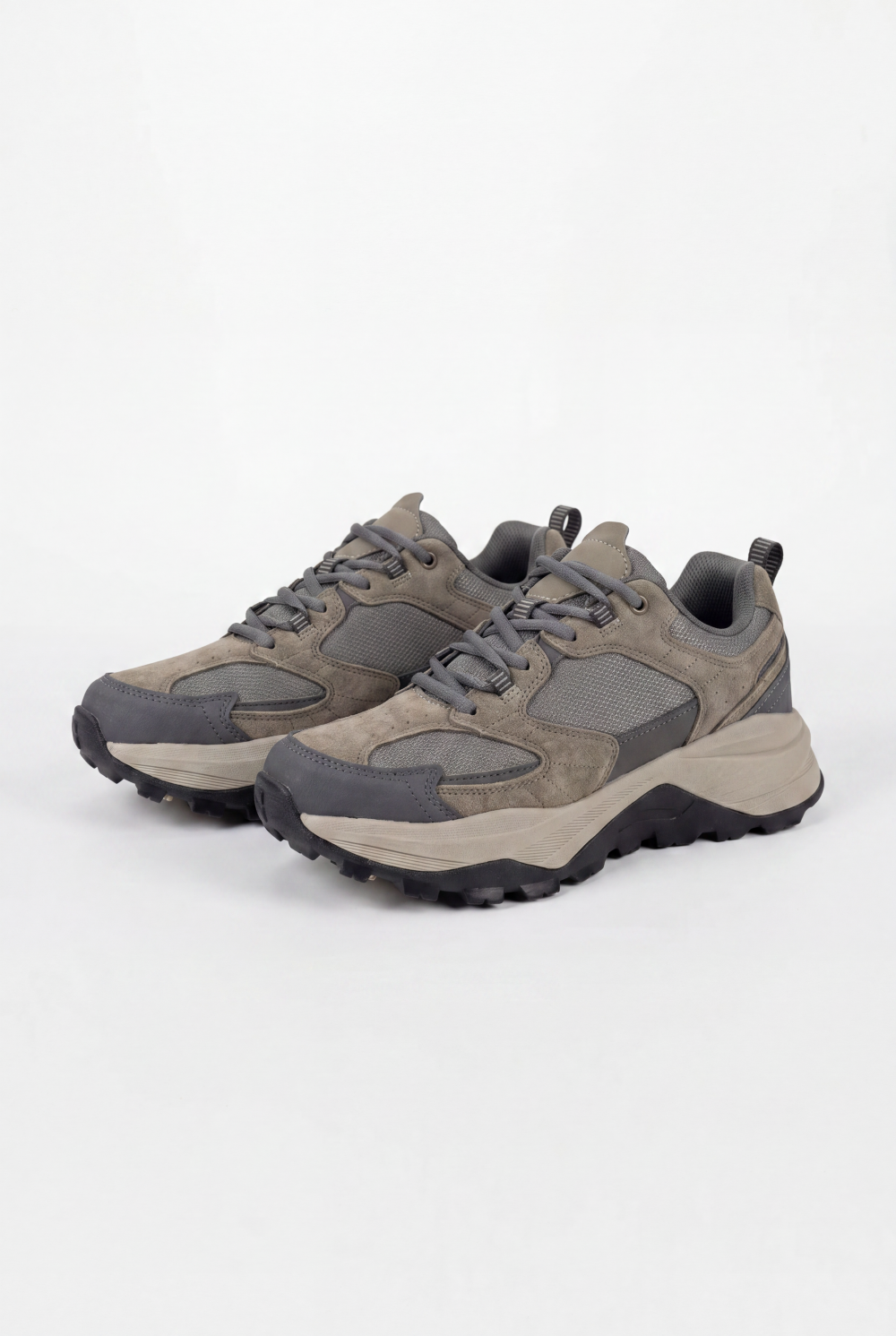 Men’s Duck Tomato Store Trail Sneakers Mixed Material Panels Breathable Mesh Construction Rugged Chunky Sole