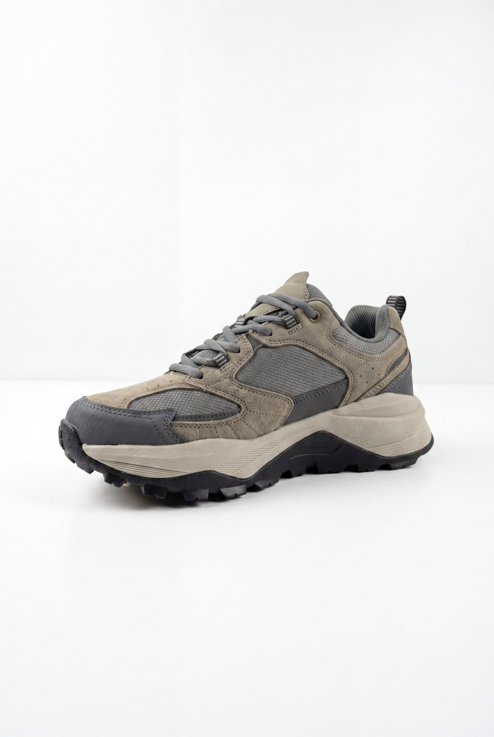 Men’s Duck Tomato Store Trail Sneakers Mixed Material Panels Breathable Mesh Construction Rugged Chunky Sole