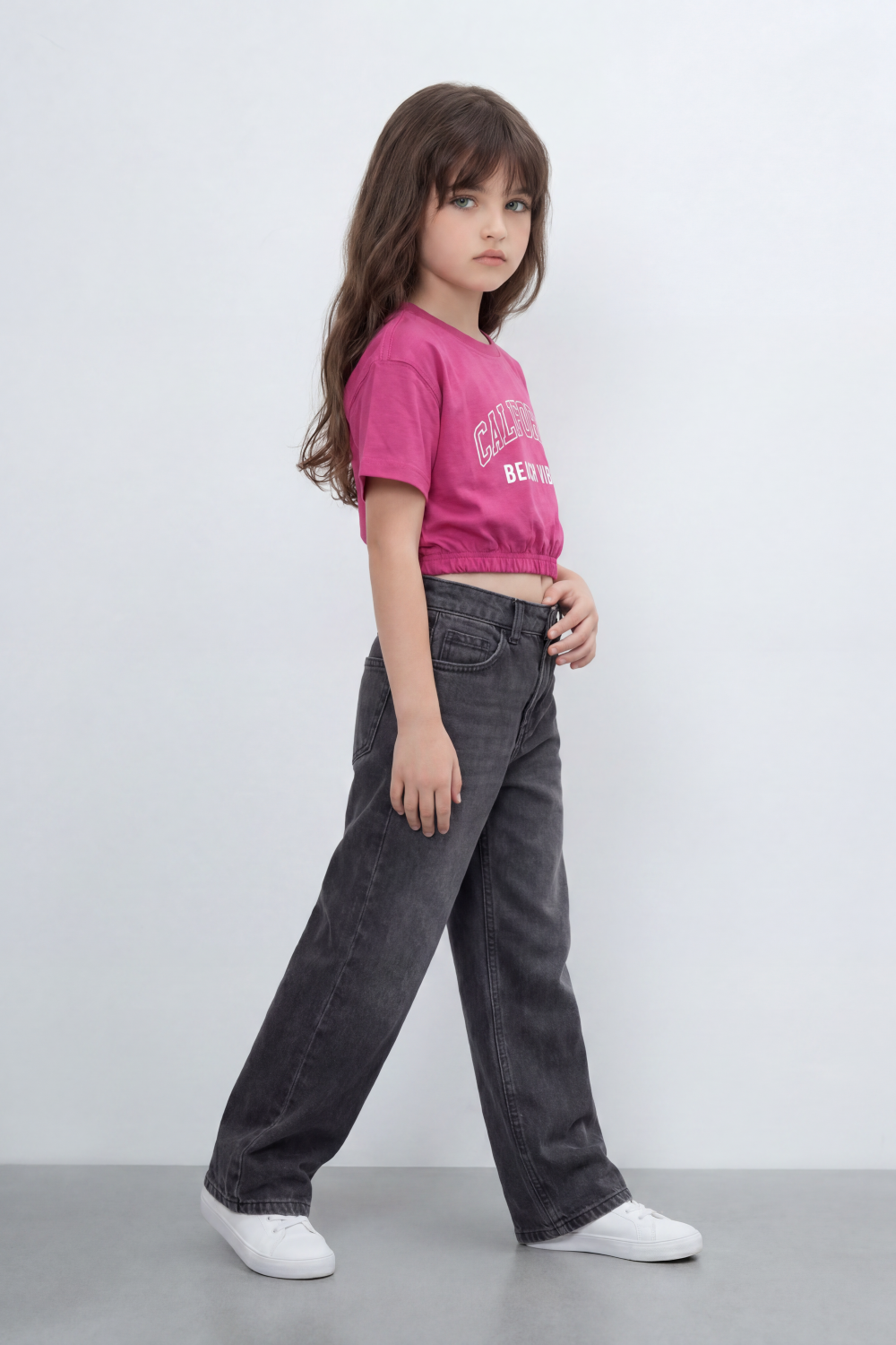 Women’s Tomato Store Cali Beach Cropped T-Shirt Front Collegiate California Typography Beach Vibes Slogan Plain Body Elastic Gathered Hem Slim Fit