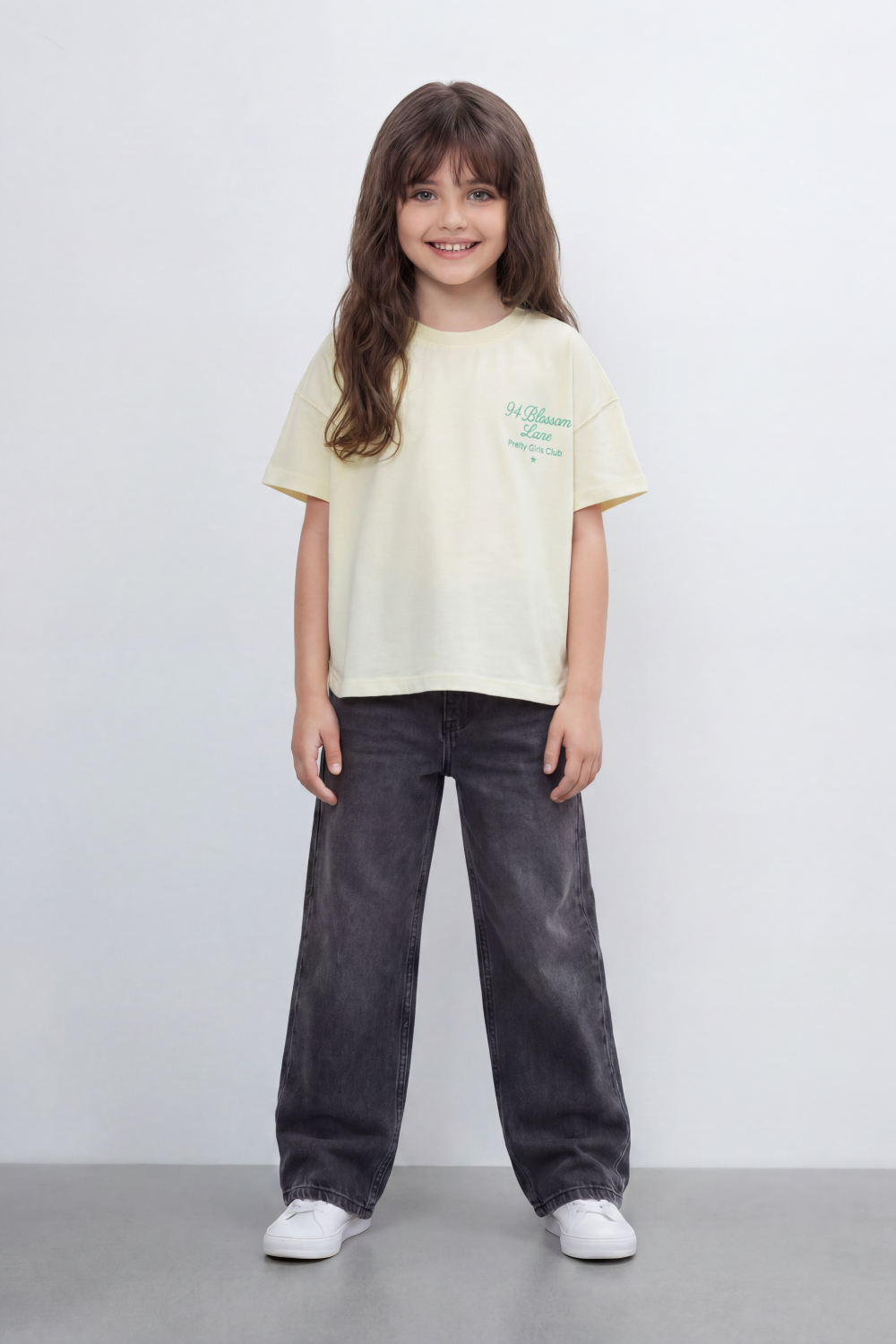 Girls’ Tomato Store Oversize T-Shirt With Smooth Jersey Texture Soft Washed Surface Small Chest Script Print Front Cropped