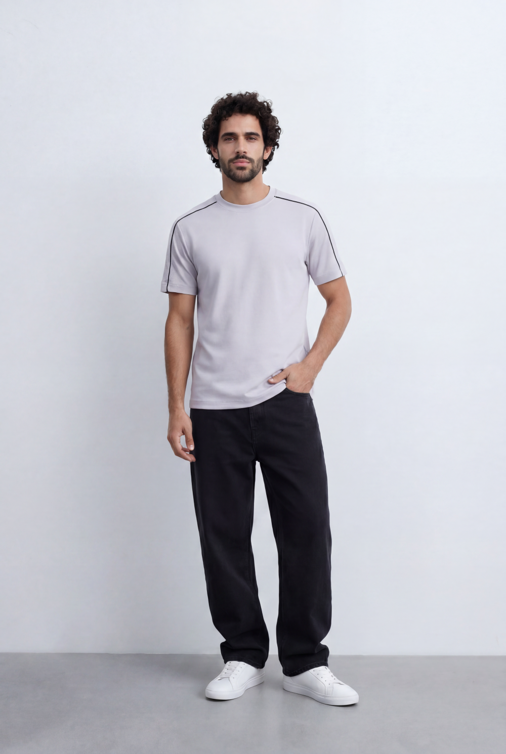 Men’s Tomato Store Minimal Contrast Trim T-Shirt Clean Athletic Inspired Design Shoulder Piping Detail