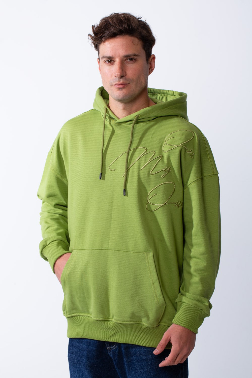 Men's Kangaroo Pockets Long Sleeves With Warp-Around Puff Text Print Comfy Regular Fit Hood Melton Sweatshirt