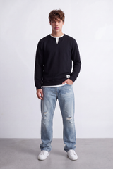 Men's Tomato Store Textured Sweatshirt V-Neck Long Sleeve Contrast Layered Neck Detail