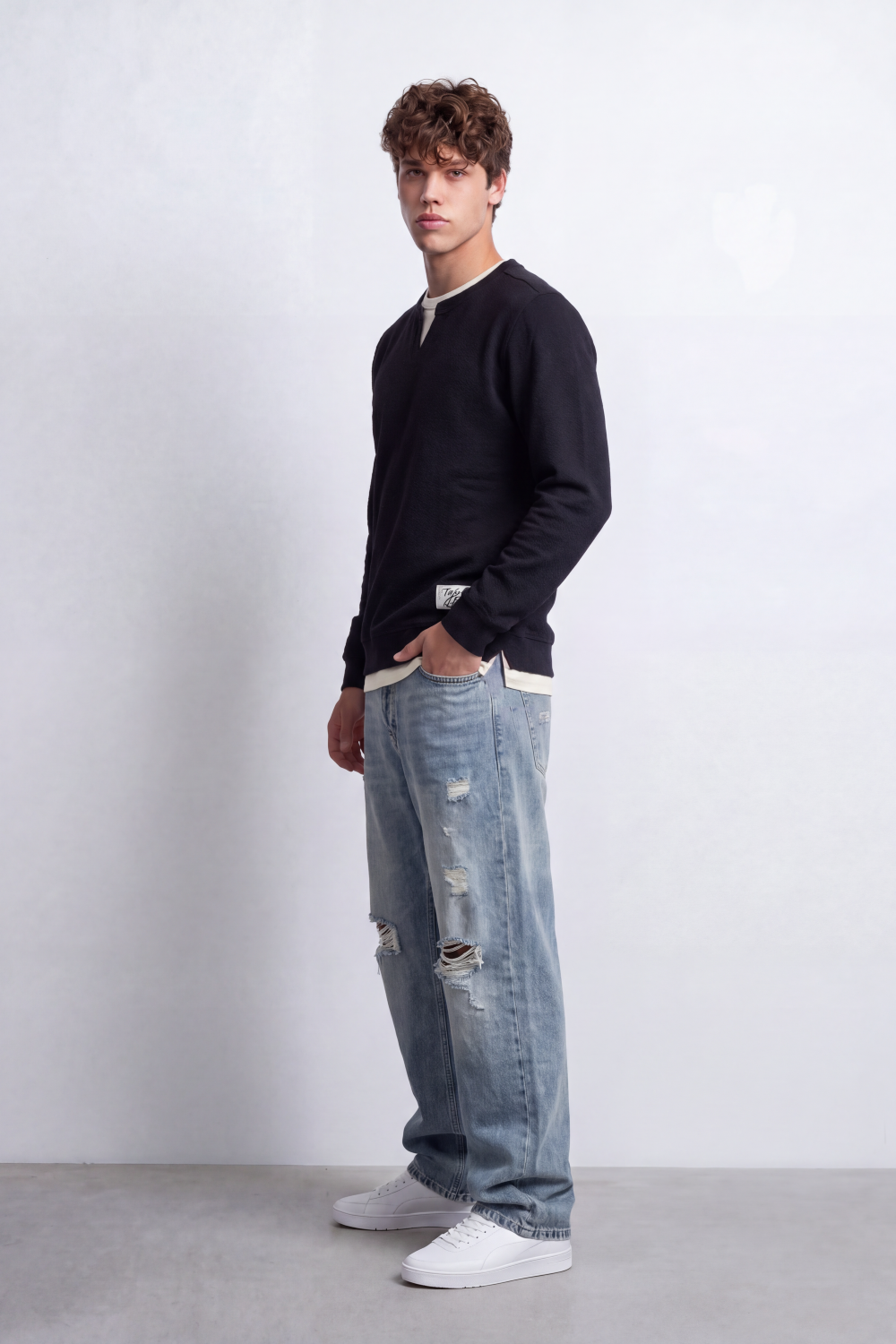Men's Tomato Store Textured Sweatshirt V-Neck Long Sleeve Contrast Layered Neck Detail