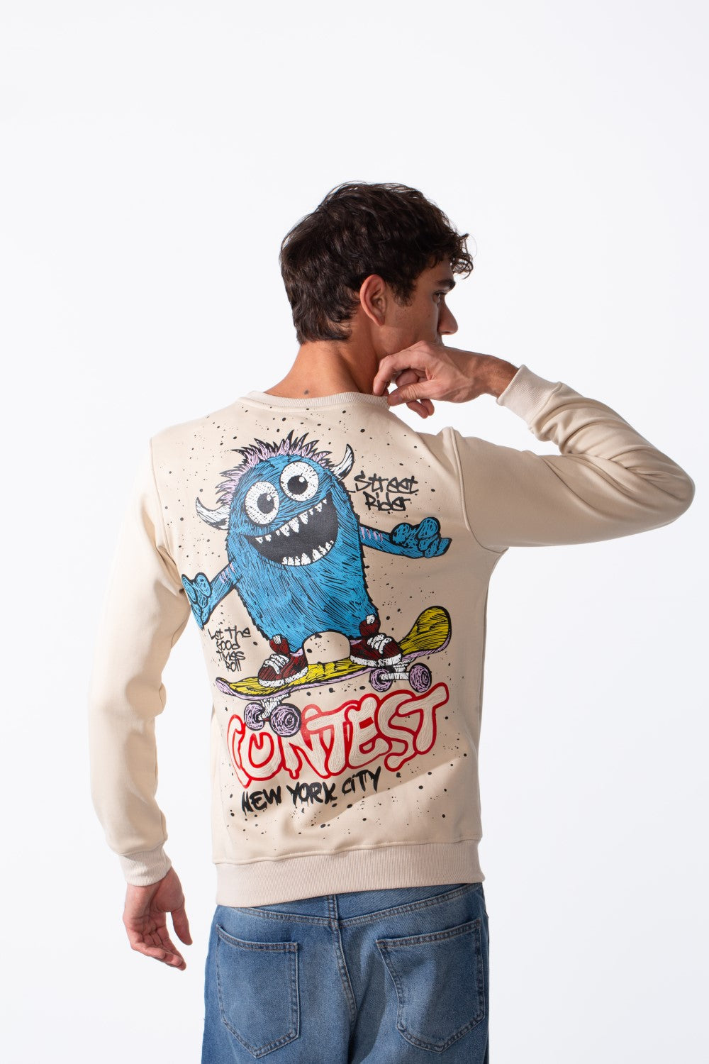 Men's Cartoon Graffiti Print Slim Fit Round Neck Sweatshirt