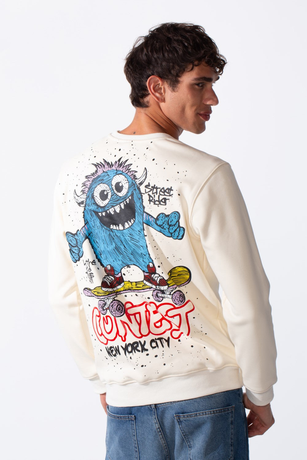 Men's Cartoon Graffiti Print Slim Fit Round Neck Sweatshirt