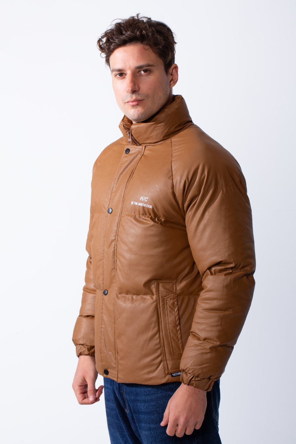 Men's High Stand Collar Full Front Zipper With Snap Buttons Side Pockets Small Chest Logo Detail Puffer Thermal Leather Pox Fit Jacket
