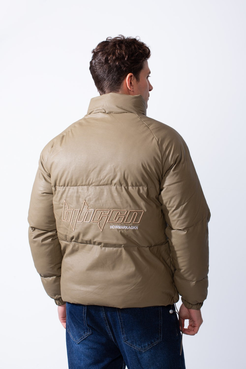 Men's High Stand Collar Full Front Zipper With Snap Buttons Side Pockets Small Chest Logo Detail Puffer Thermal Leather Pox Fit Jacket