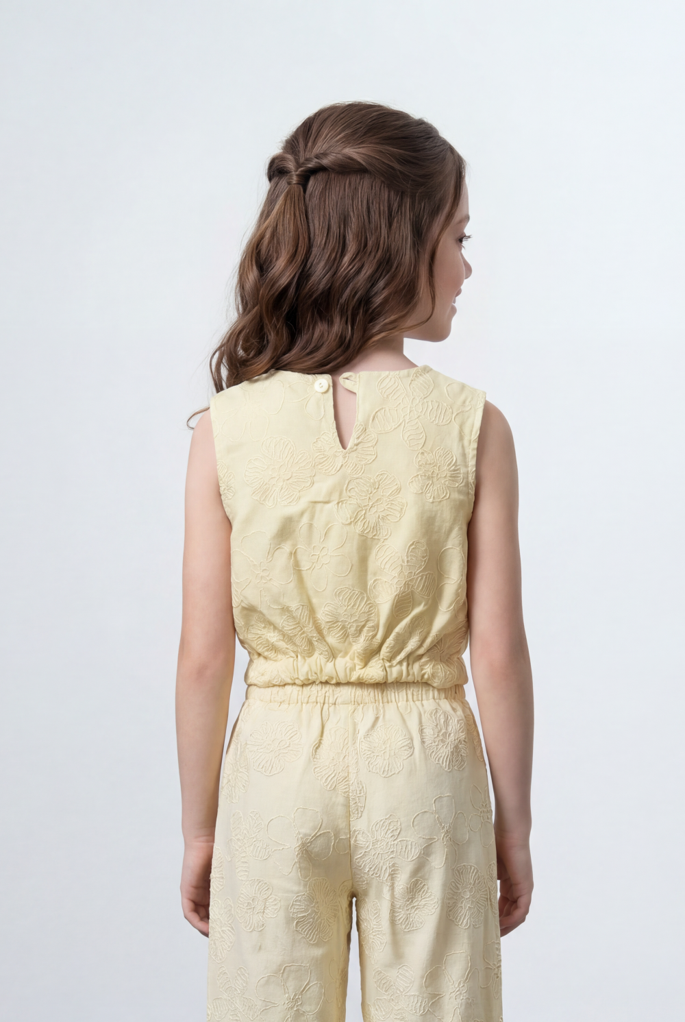 Girl's Tomato Store Linen Textured Outfit Set Sleeveless Top Elastic Waist Detail Embossed Fabric Pattern