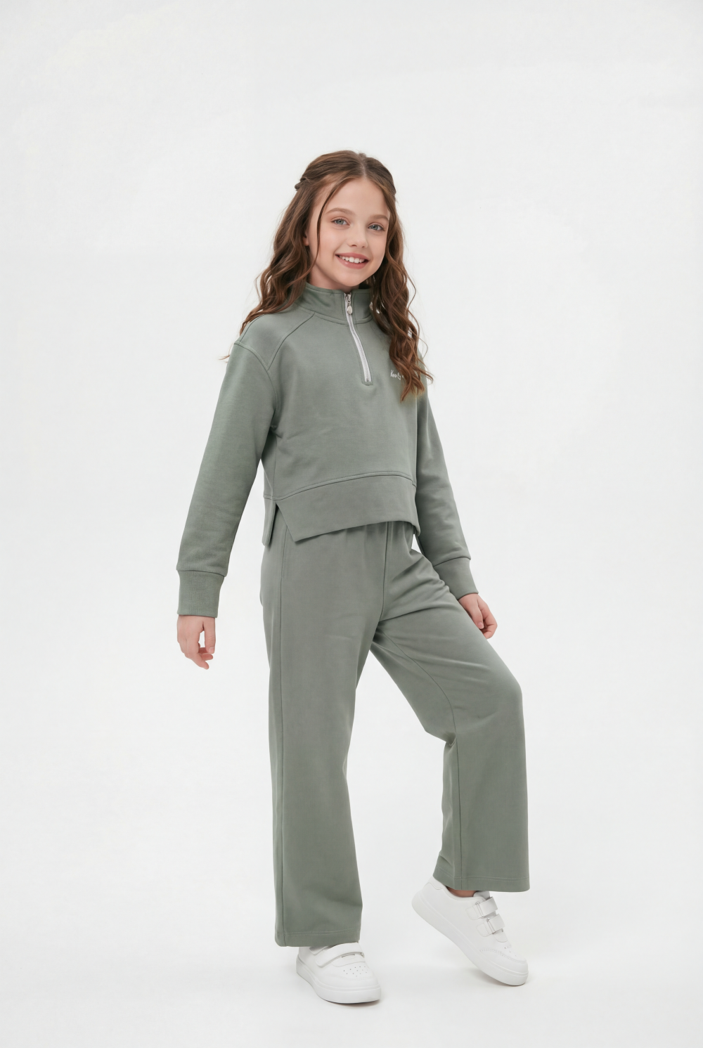 Girl’s Quarter Zip Funnel Neck Co-Ord Set Side-Slit Hem Comfortable Aesthetic Slim Fit Outfit