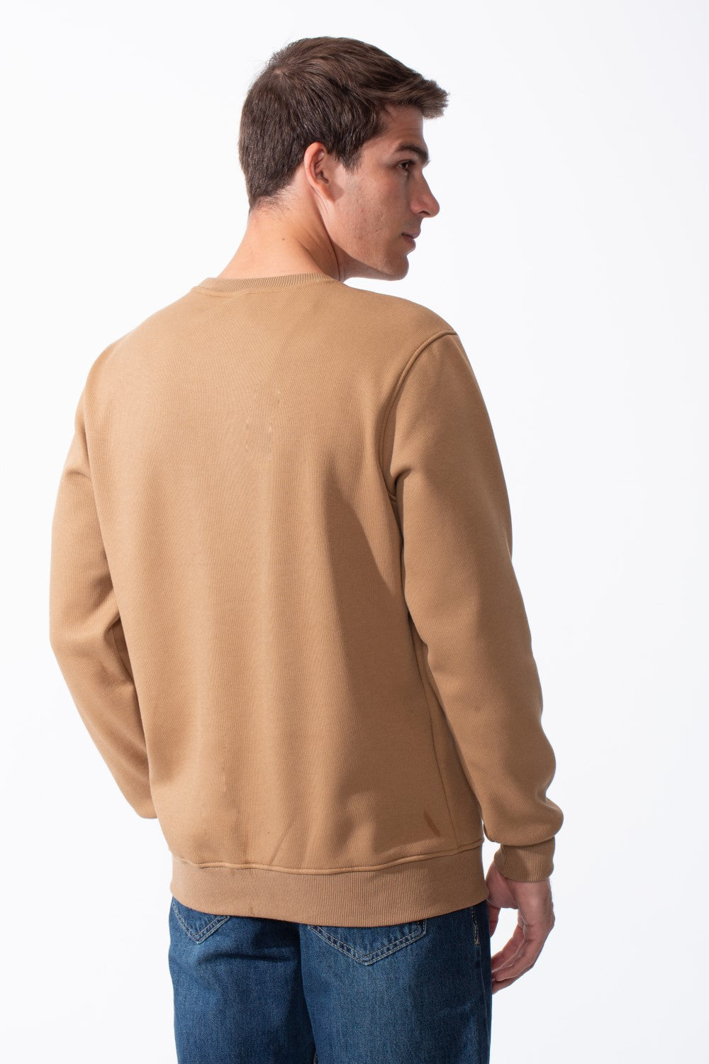 سويت شيرت مريح للرجال بأكمام طويلة وياقة دائرية ونص أمامي جريء وقصة Slim Fit