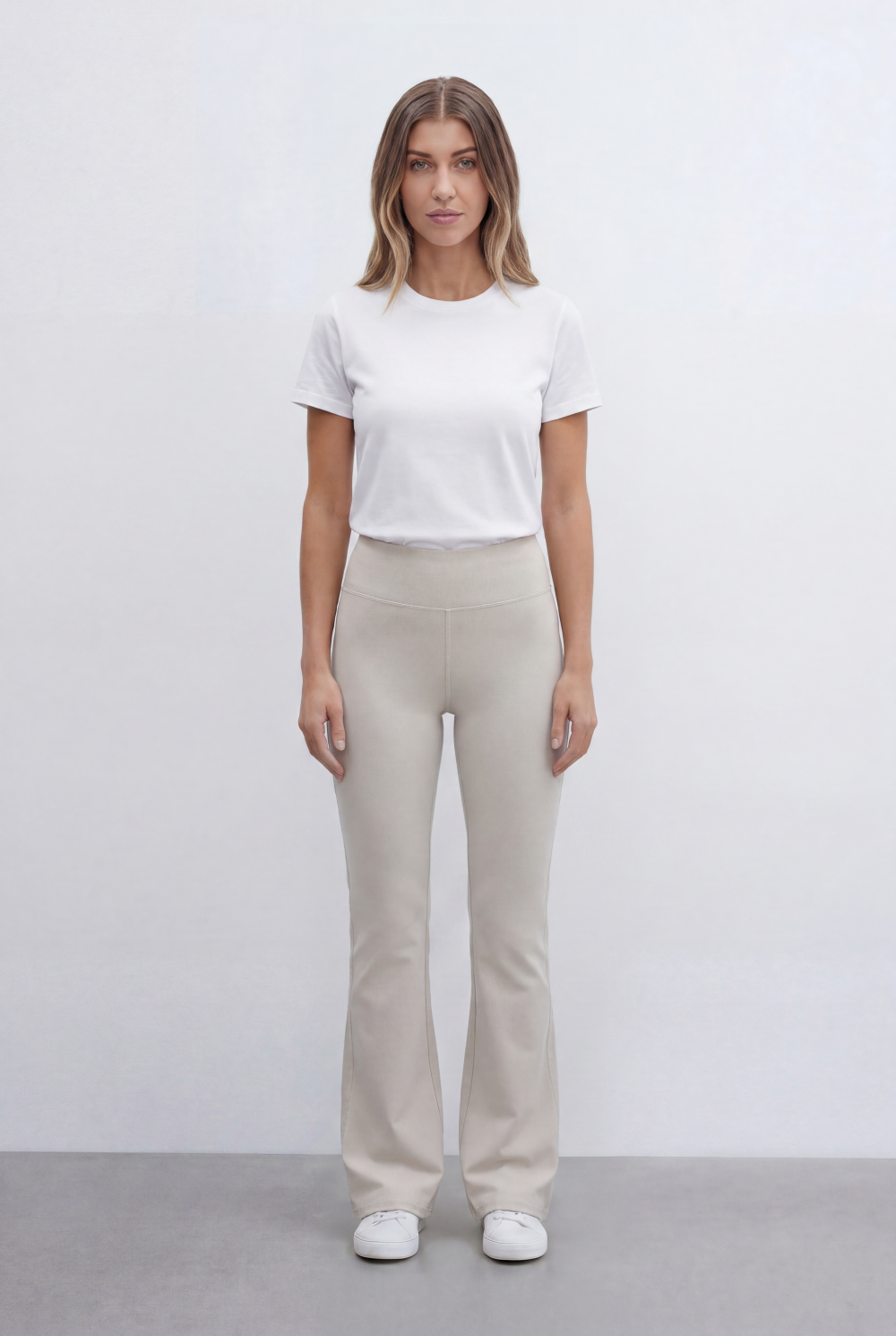Women’s Tomato Store Moves With Flared Leg Silhouette Smooth Stretch Fit Leagn