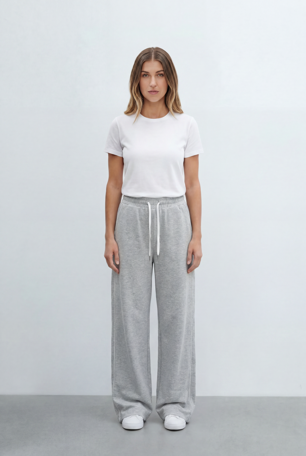Women’s Tomato Store Brings Sporty Edge Contrast Piping Details Sweatpants