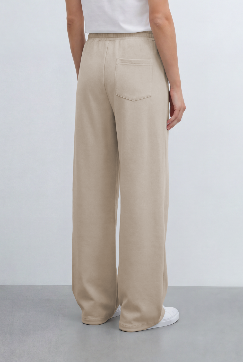 Women’s Tomato Store Basic Sweatpants Wide Leg Silhouette