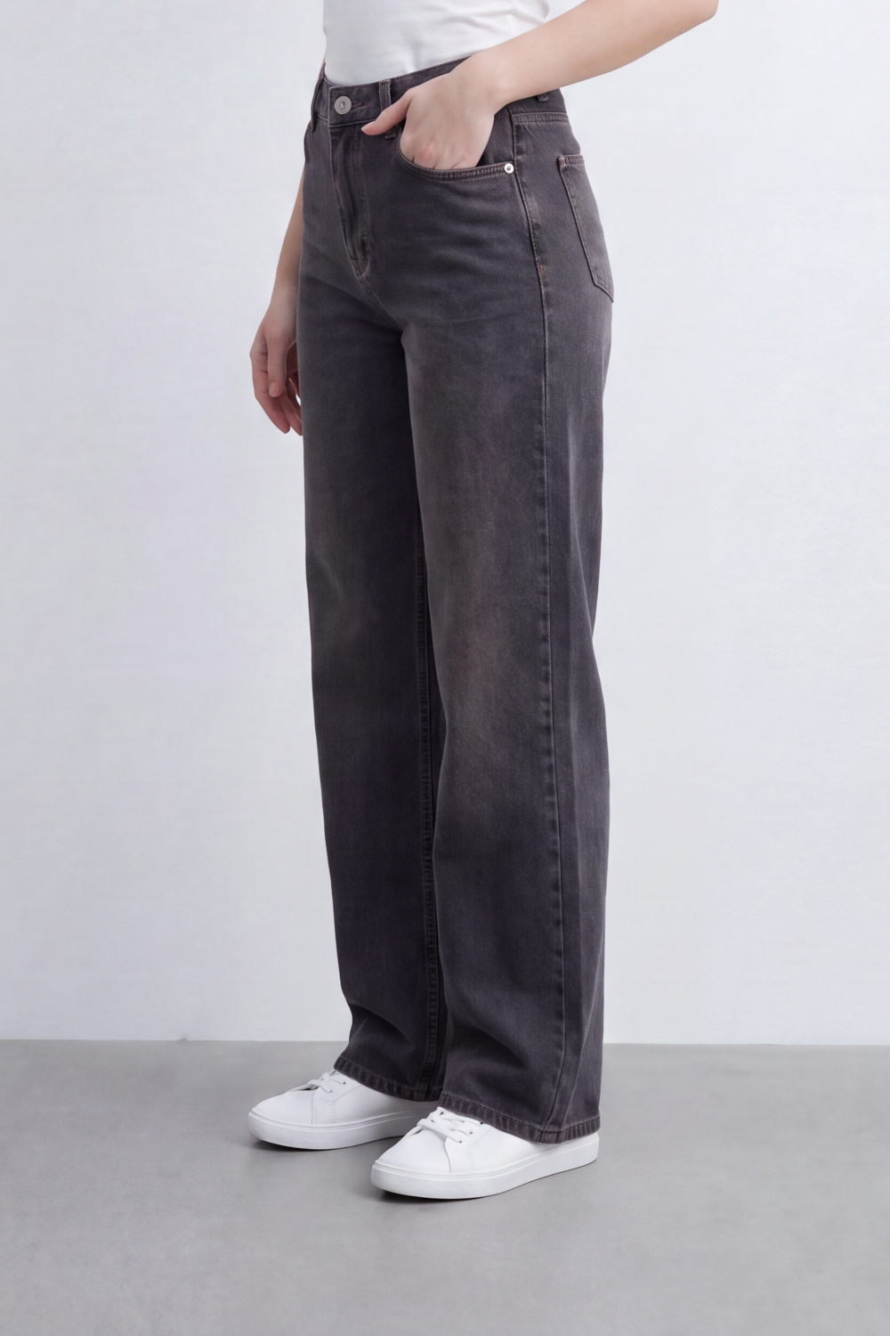 Women's Tomato Store Washed Denim Wide-Leg Jeans Pants High-Rise Waist Vintage Fade Five-Pocket Detail