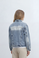 Women’s Denim Jacket Designed Distressed Light Wash Flap Chest Pockets Button Front Closure