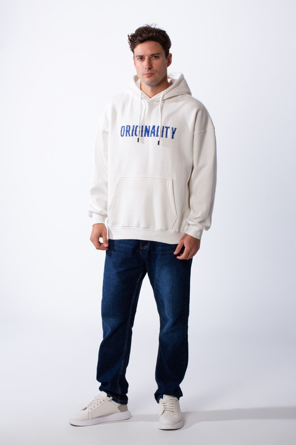 Men's Hood Design With Pack Textured Text Print Front Embroidered Text Long Sleeves Slim Fit Melton Sweatshirt