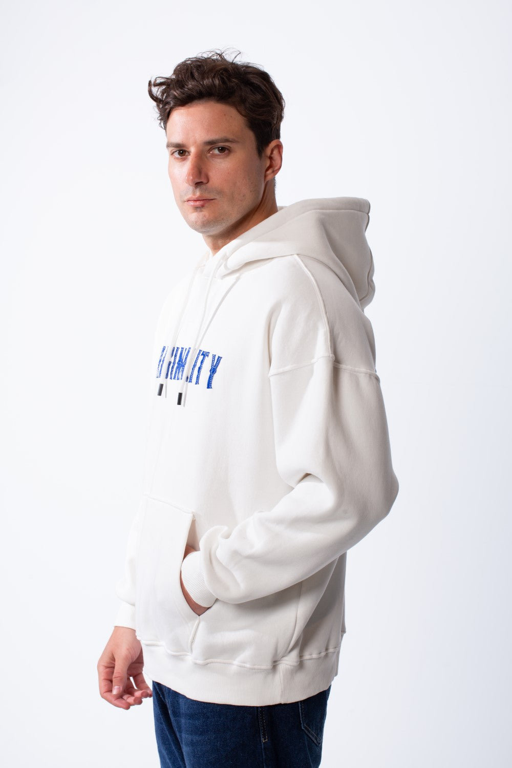 Men's Hood Design With Pack Textured Text Print Front Embroidered Text Long Sleeves Slim Fit Melton Sweatshirt