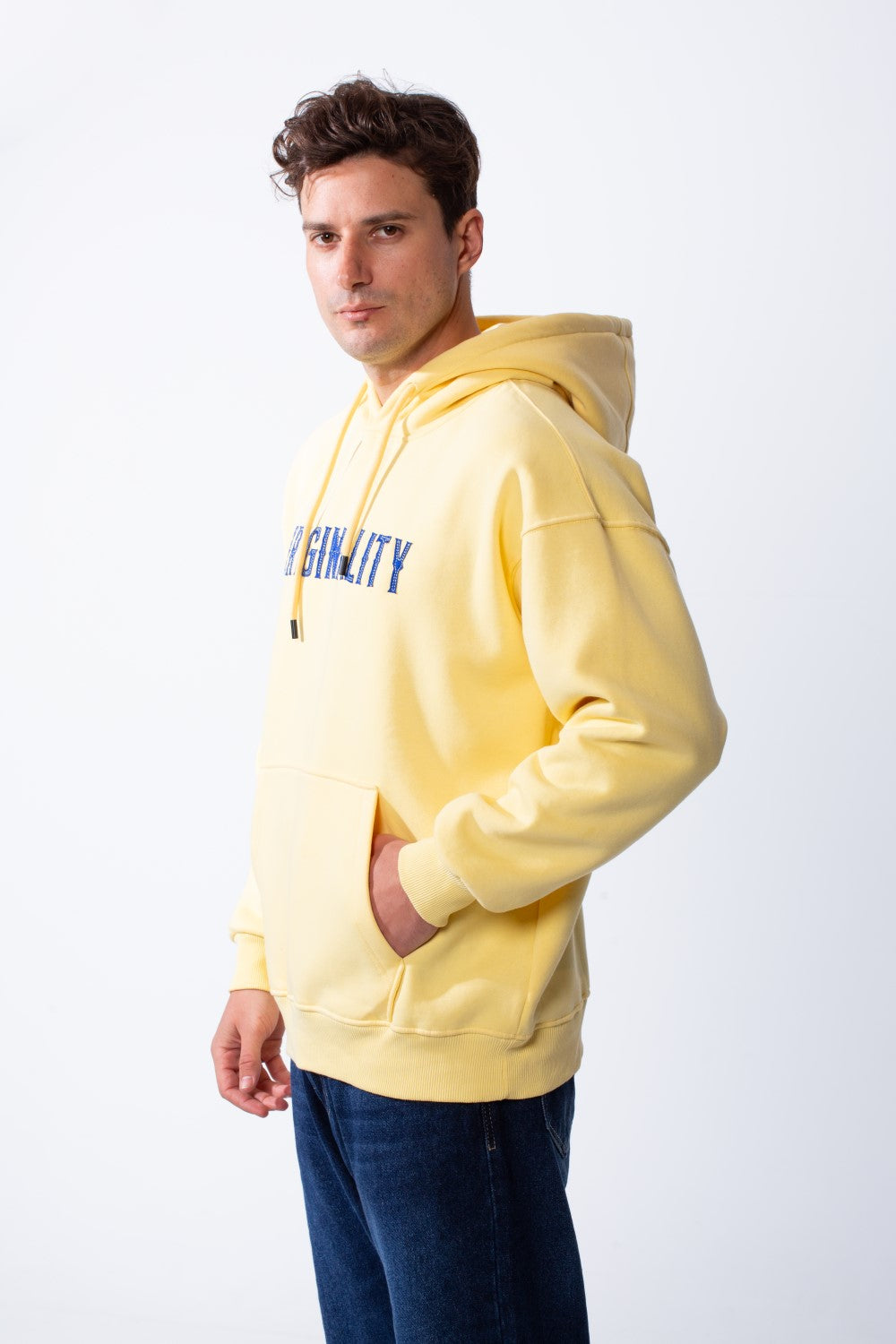 Men's Hood Design With Pack Textured Text Print Front Embroidered Text Long Sleeves Slim Fit Melton Sweatshirt