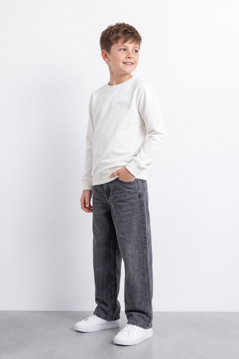 Boy's Tomato StoreMelton Slim Fit Sweatshirt Tonal Chest Embroidery
