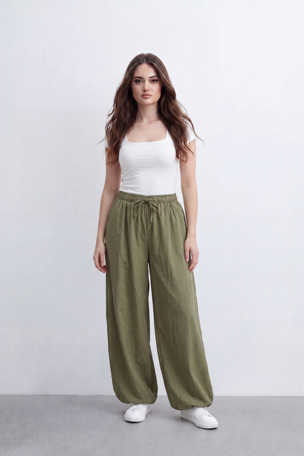 Women’s Tomato Store Gathered Breeze Pants Airy Crinkle Surface Elastic Drawstring Waist Curved Side Pockets Balloon Wide Shape