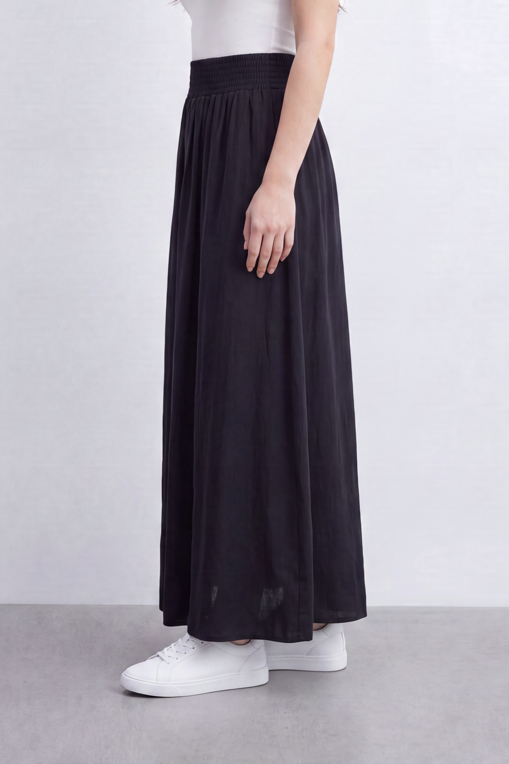 Women’s Tomato Store Smocked Drift Maxi Skirt Crinkle Plain Surface Falls From A Stretch Waist Into Full Flowing Volume