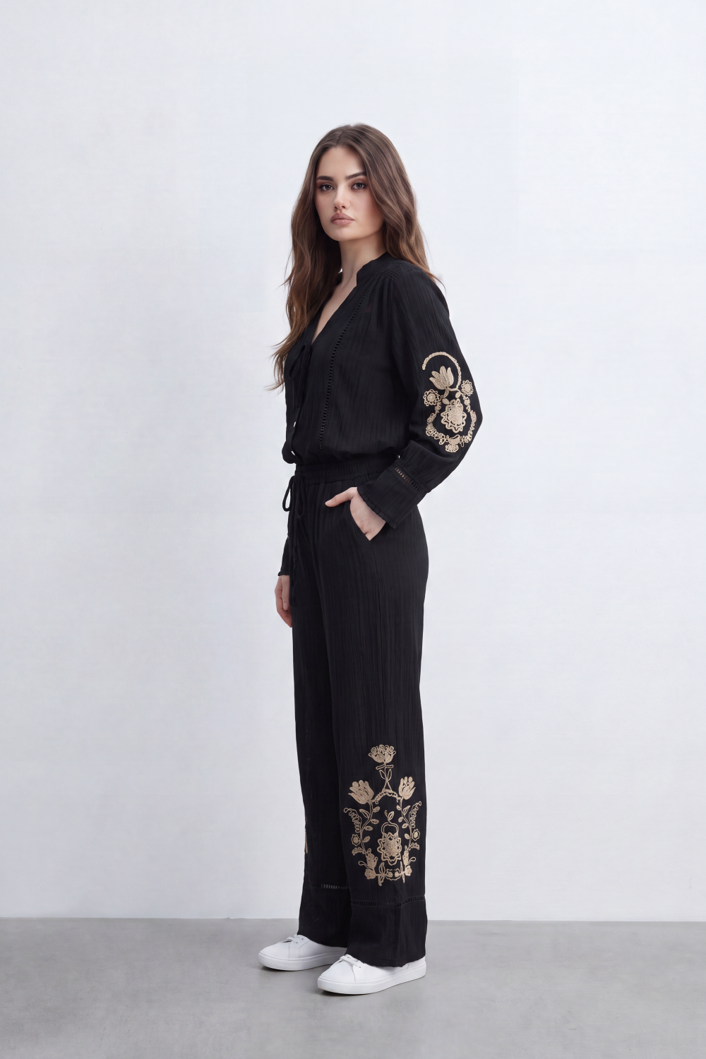 Women’s Tomato Store Ornate Bloom Co-Ord Set Crinkle Texture With Raised Floral Embroidery Besic Outfit