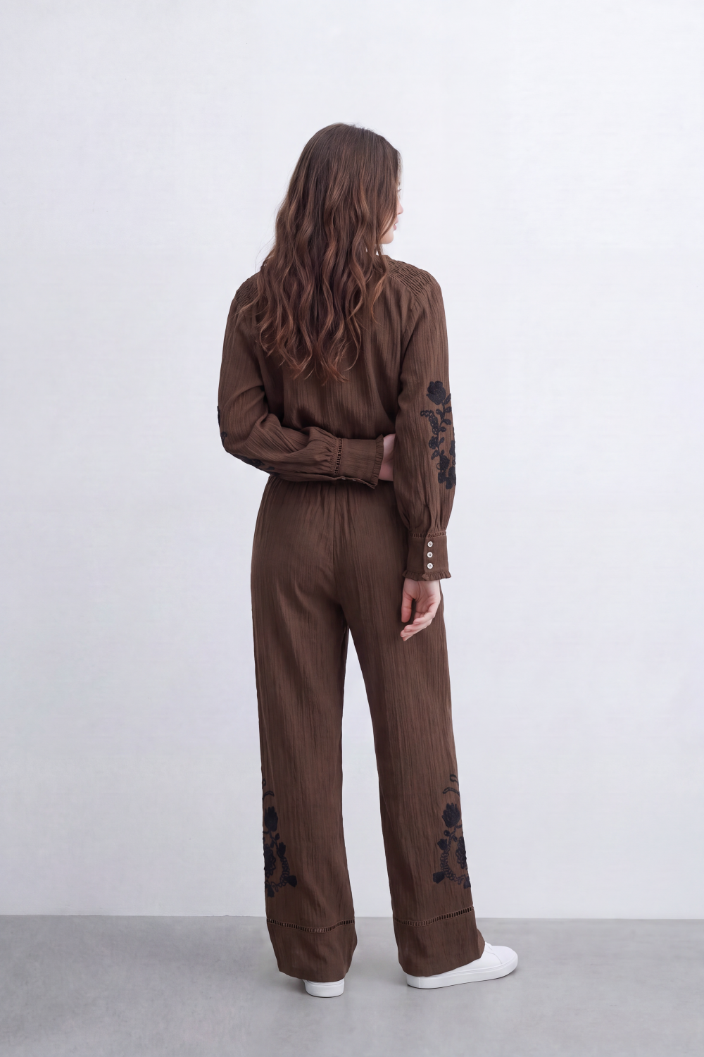 Women’s Tomato Store Ornate Bloom Co-Ord Set Crinkle Texture With Raised Floral Embroidery Besic Outfit