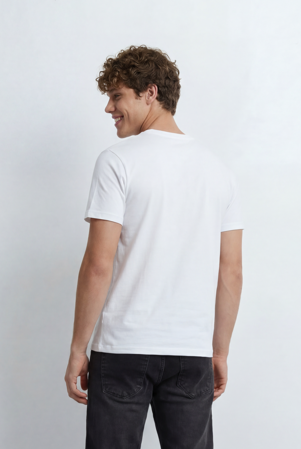 Men’s Tomato Store Elevates Essential T-Shirt Subtle 94 Original Chest Graphic