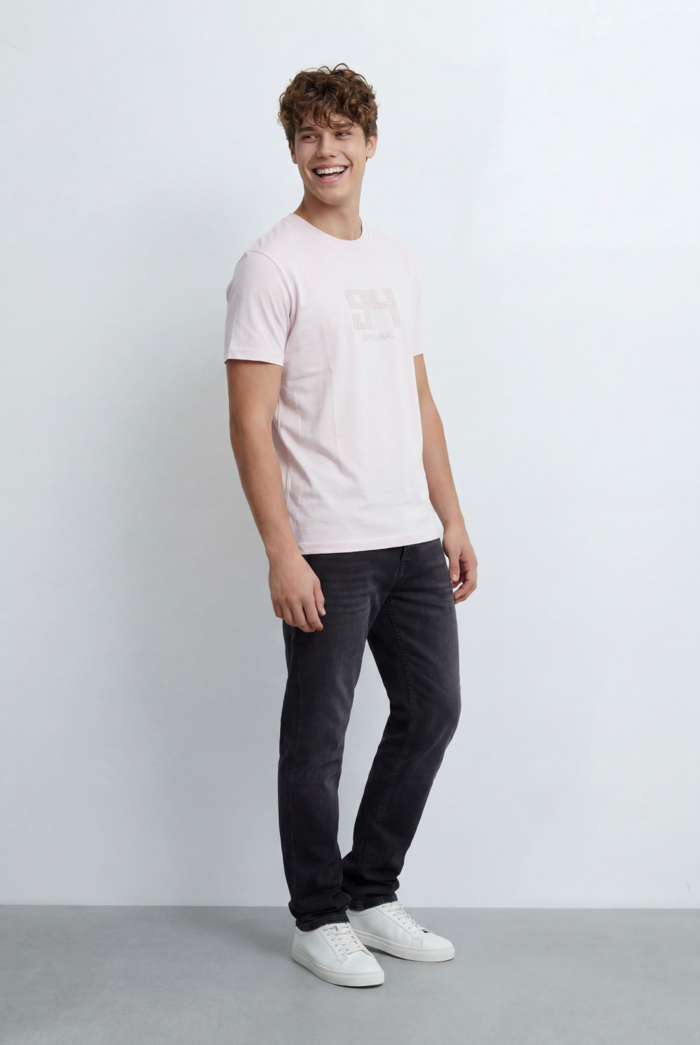 Men’s Tomato Store Elevates Essential T-Shirt Subtle 94 Original Chest Graphic