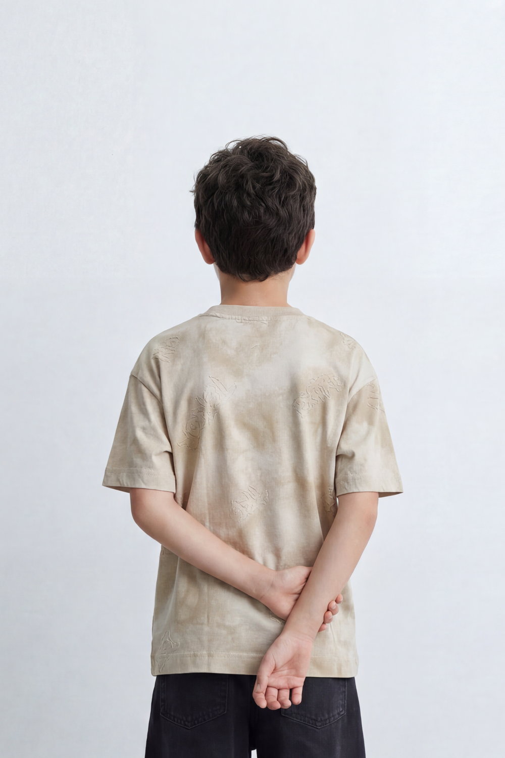 Boy's Tomato Store Dust Crest T-Shirt Cloud Wash Texture Blended With Tonal Raised Emblem Artwork Oversized