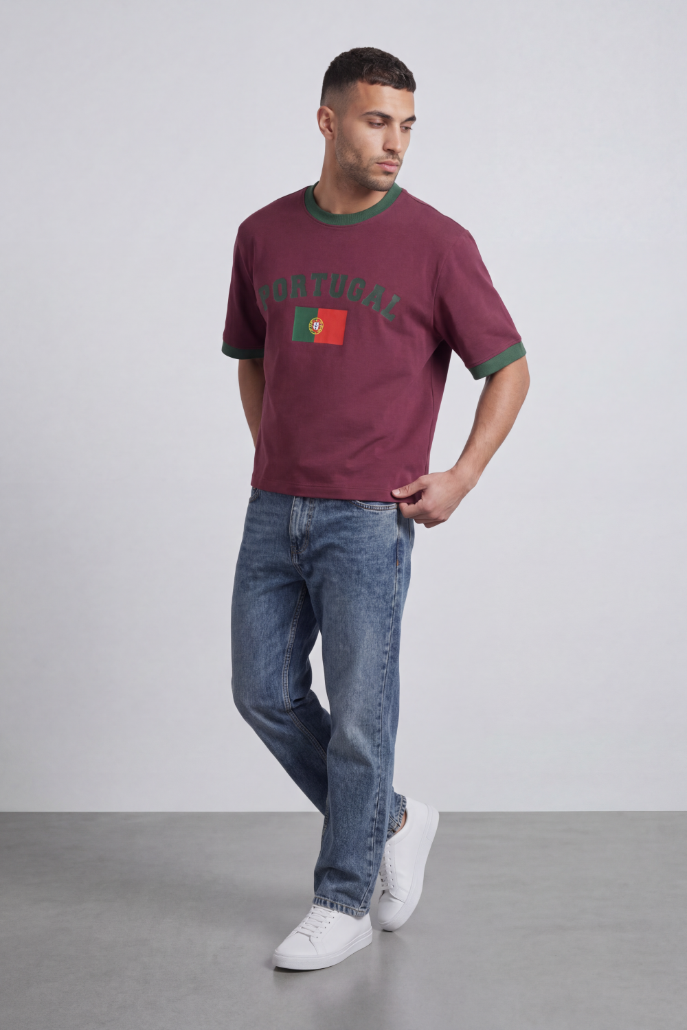Men’s Tomato Store Portugal Varsity Cropped T-Shirt Box Fit Arch Portugal Typography With Center Flag Artwork