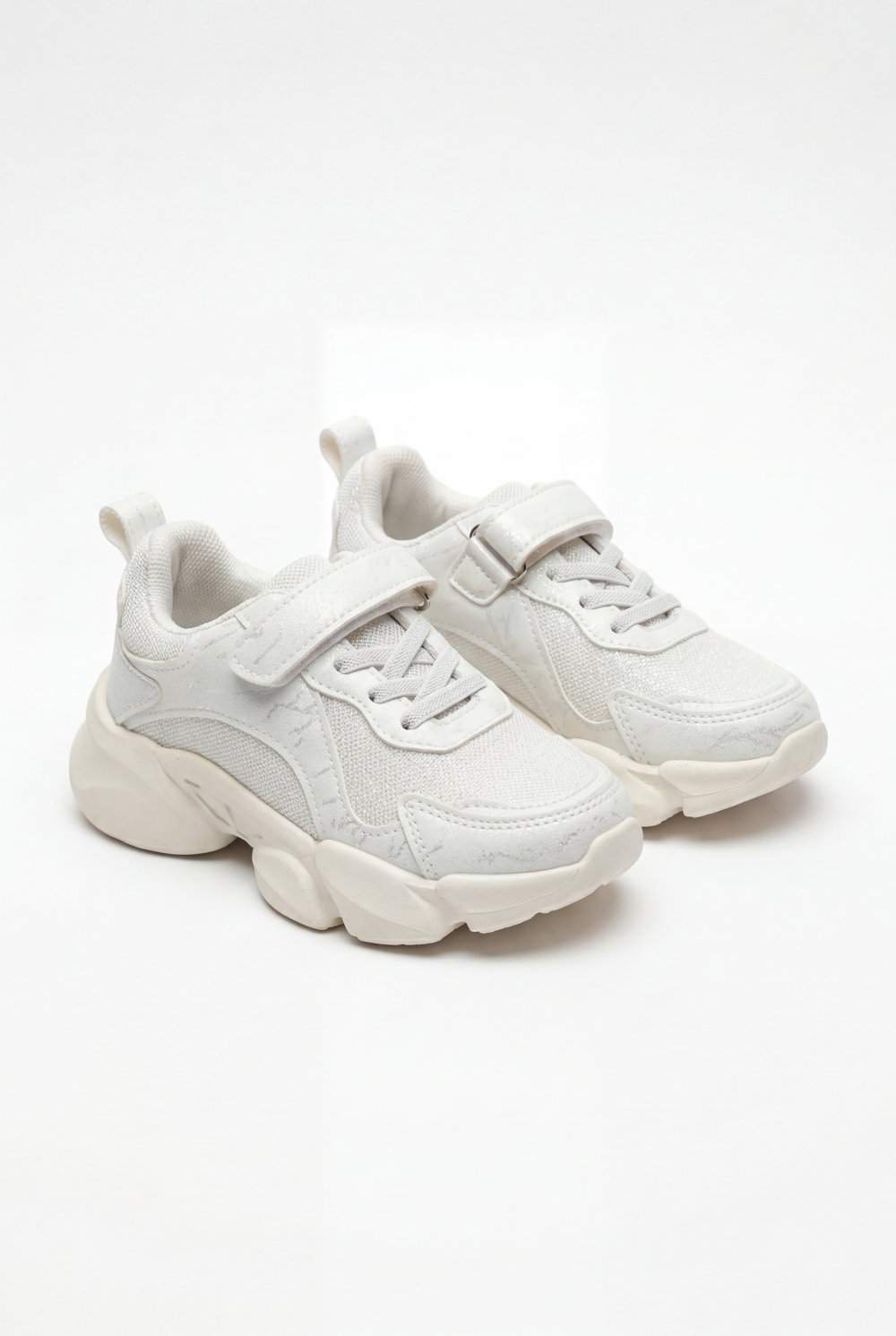 Girl's Play-Ready Trainer Hook And Loop Dtrap Pull Tabs The Heel Maximum Comfort for All Day Active Play Shoes