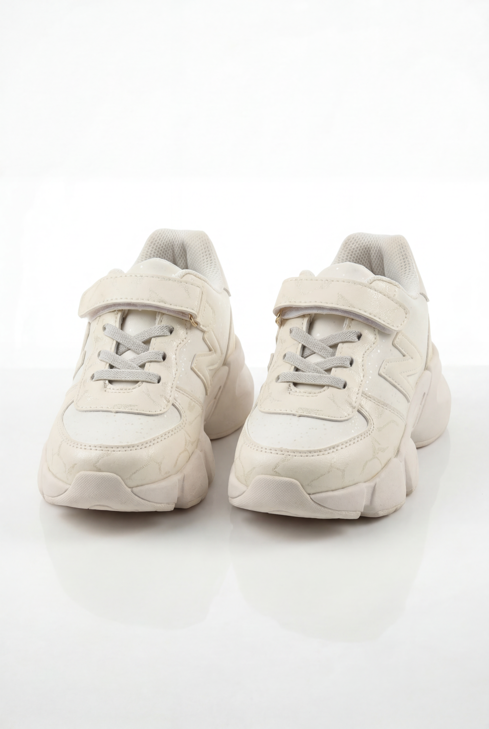 Girl's Bold Chunky Trainer Sculpted Midsole Provides Structured Feel Excellent Stability All-Day Elastic Laces Shoes